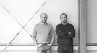 The picture shows the two architects from the architectural firm Grams.Grams Architektur.