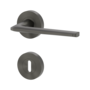 Isolated product image in the left-turned angle shows the GRIFFWERK rose set REMOTE in the version mortice lock - cashmere grey - screw on technique