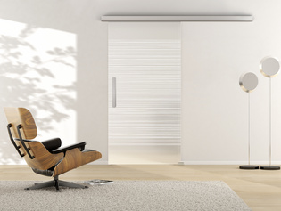Wohnraum mit Diamond Doors Glasschiebetür LINES 605 ESG PURE WHITE matt Ambientebild in Wohnraumsituation illustriert die Griffwerk Glasschiebetür LINES 605 in der Ausführung ESG PURE WHITE matt