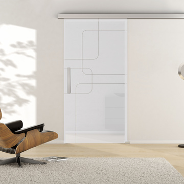 Ambientebild in Wohnraumsituation illustriert die Griffwerk Glasschiebetür R8 567 in der Ausführung ESG PURE WHITE teilmattiert