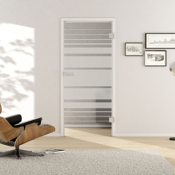 Wohnsituation mit zeigt die GRIFFWERK Glastür LINES RISING_509 in der Ausführung DIN rechts - Drehtür Bohrung Studio/Office - Einscheibensicherheitsglas PURE WHITE Siebdruck 