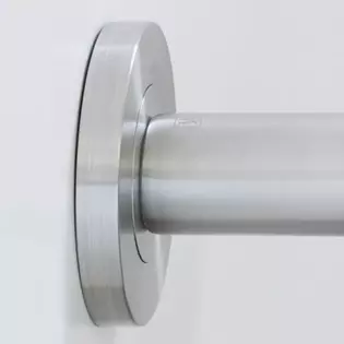 The picture shows in enlargement the rosette height of the door handle Lucia in stainless steel.