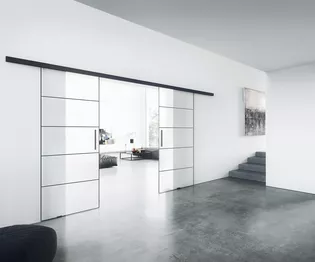 Planeo Loft with 0.8 mm thick aluminum strips on the glass surface.