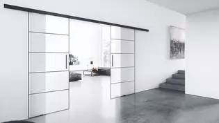 Planeo Loft with 0.8 mm thick aluminum strips on the glass surface.