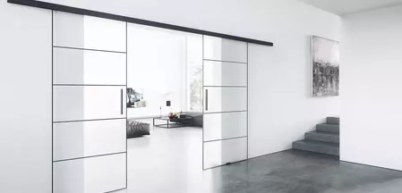 Planeo Loft avec des lattes en aluminium de 0,8 mm d'épaisseur sur la surface du verre.