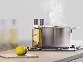 Le nouveau système de portes coulissantes innovant PLANEO AIR SILENT assure l'étanchéité aux vapeurs et aux odeurs, ce qui le rend idéal pour les cuisines et les salles de bains.