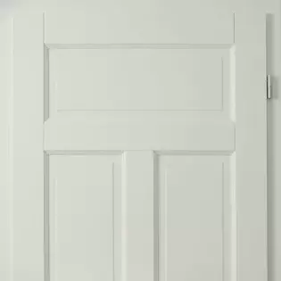 La ilustración muestra una puerta de estilo Blanco.