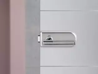 Illustration shows GRIFFWERK glass door lock Classico with door handle set Loredana and glass door Lines Four