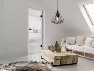 Tableau du salon avec porte en verre L'illustration montre une pièce à vivre avec une porte en verre.