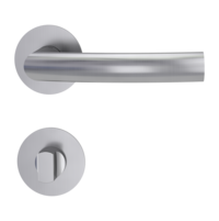 Freigestelltes Produktbild im idealen Blickwinkel fotografiert zeigt die GRIFFWERK Rosettengarnitur LUCIA PIATTA S in der Ausführung WC-Schließer - Edelstahl matt - Flachrosette Innenansicht 