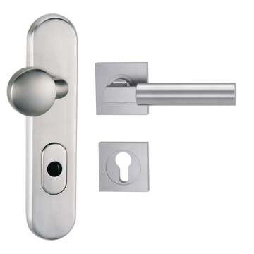 Silhouette product image in perfect product view shows the Griffwerk security combi set TITANO_882 in the version cylinder cover, square, brushed steel, clip on with the door handle METRICO PROF