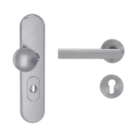 Silhouette product image in perfect product view shows the Griffwerk security combi set TITANO_882 in the version cylinder cover, round, brushed steel, clip on with the door handle TRI 134