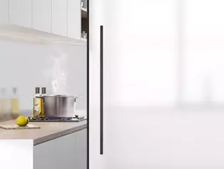 The new, innovative sliding door system seals against vapours and odours and is therefore ideal for kitchen and bathroom.