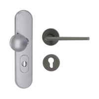 Silhouette product image in perfect product view shows the Griffwerk security combi set TITANO_882 in the version cylinder cover, round, brushed steel, clip on with the door handle REMOTE KGR