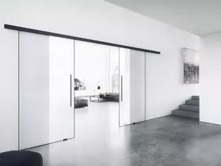 Sistema de puerta de cristal PLANEO AIR El sistema de puertas de cristal PLANEO AIR de GRIFFWERK ahora también está disponible como variante de doble hoja. (Imagen: GRIFFWERK GmbH)