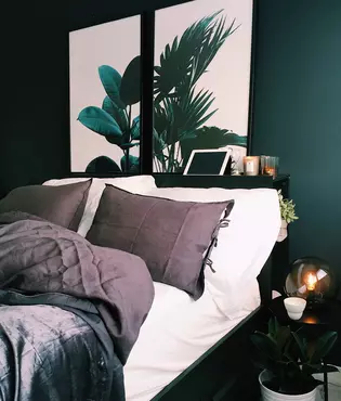 L'illustration montre une chambre à coucher de style Art déco