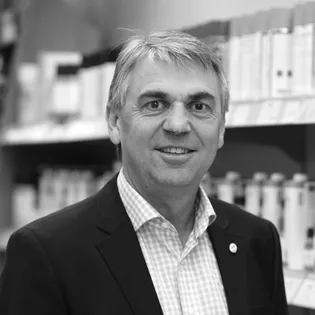 Portraitfoto Roland Oppitz Portraitfoto von Roland Oppitz, Geschäftsführer boesner GmbH in Neu-Ulm