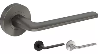 Door handle Remote in cashmere grey The new handle Remote from Griffwerk has a wide, comfortable palm rest with a soft rounded shape.