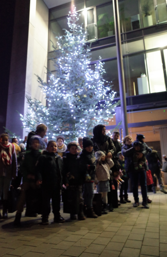 Geschenke unterm Weihnachtsbaum bei Griffwerk